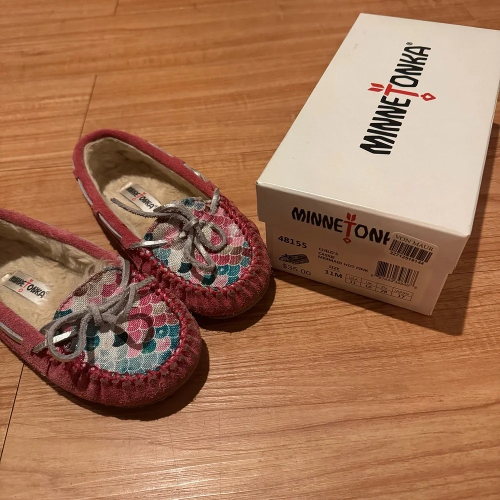 Minnetonka Moccasins Pink and Blue Slip-On Shoes